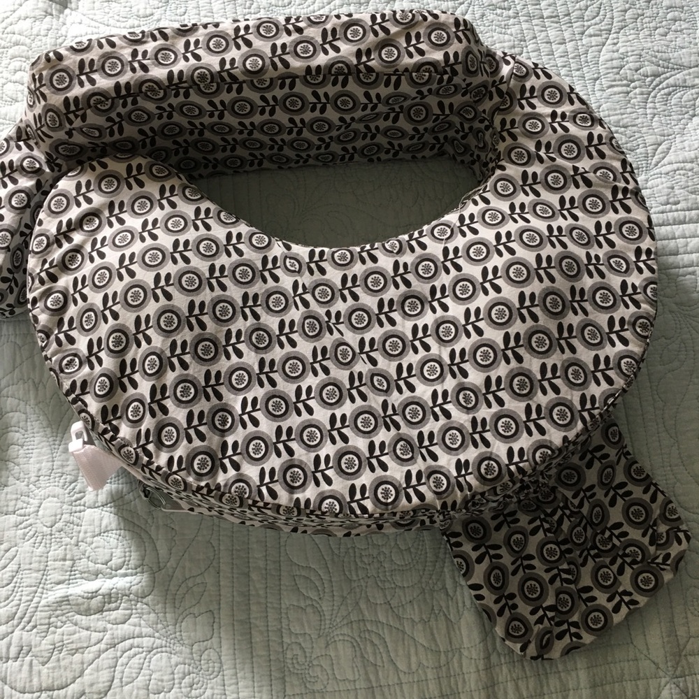 My breast friend breastfeeding /nursing pillow